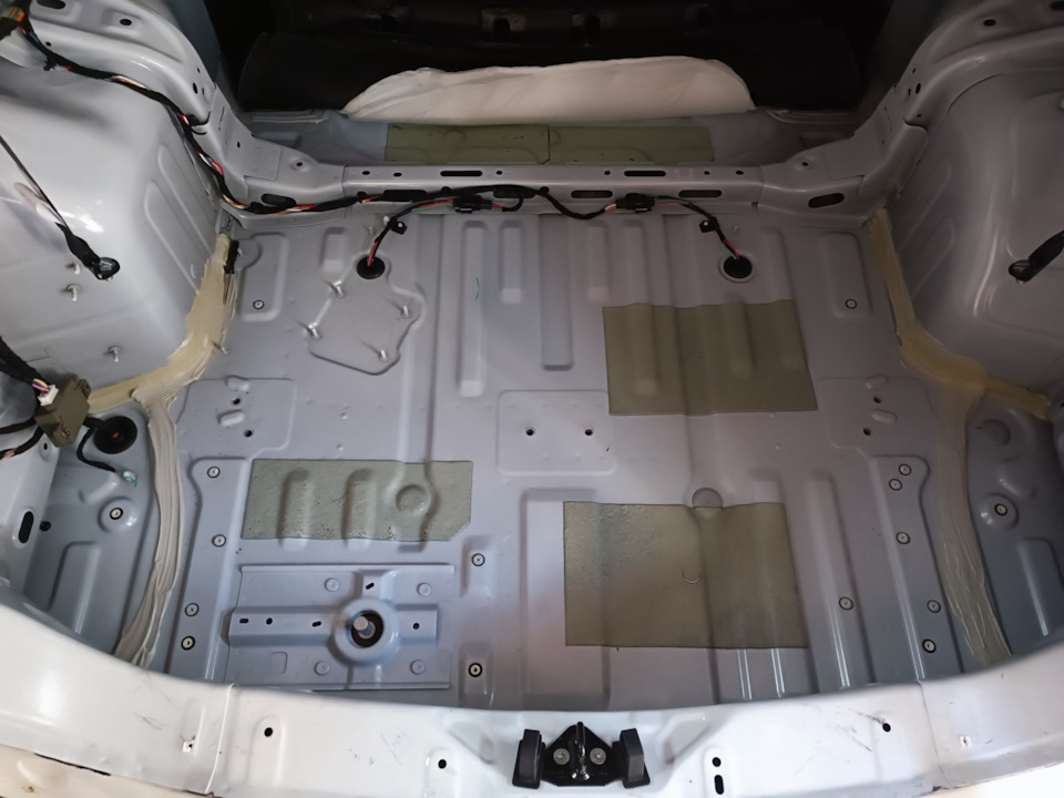 Шумоизоляция багажника и арок на чери тиго 8 про — Chery Tiggo 8 Pro, 1 ...