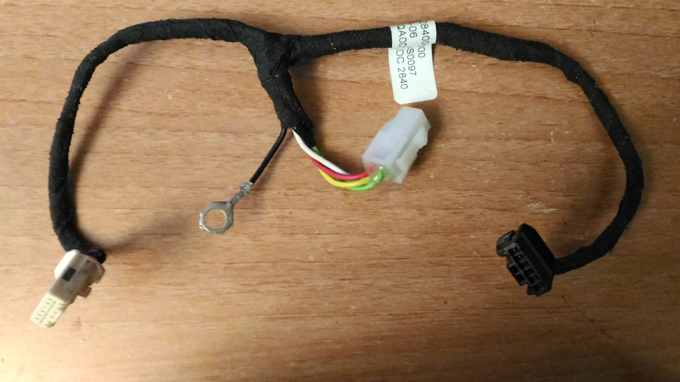 Как поменять руль на дэу нексия. ScAAAgPV uA 960. Как поменять руль на дэу нексия фото. Как поменять руль на дэу нексия-ScAAAgPV uA 960. картинка Как поменять руль на дэу нексия. картинка ScAAAgPV uA 960. Ранее мне с Ташкента пришёл новый руль. Настало время его установить.Но нельзя его взять и просто так поставить. Так что над этим пришлось изрядно попотеть и подумать. А потом всё неоднократно переделать, так как нужно сначала думать, а потом делать; да и готовых решений в интернетах нет.Поэтому устраиваемся поудобнее и начинаем!Снять штатный руль не так-то и просто, хоть я его дважды снимал без проблем. Это снятие руля стоило мне рулевого вала и рулевой колонки. И не спрашивайте, как их загубил, я способный)) Ну а кто говорил, что будет легко?) В принципе сам виноват + стечение обстоятельств, пришлось посетить разборку. Зато замок зажигания вернулся на правую сторону.Зато теперь можно сравнить старый и новый руль.