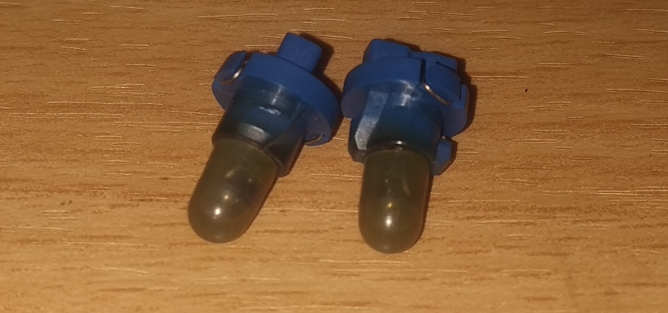 34. Решено: Подскажите какие лампы используются в подсветке блока ...