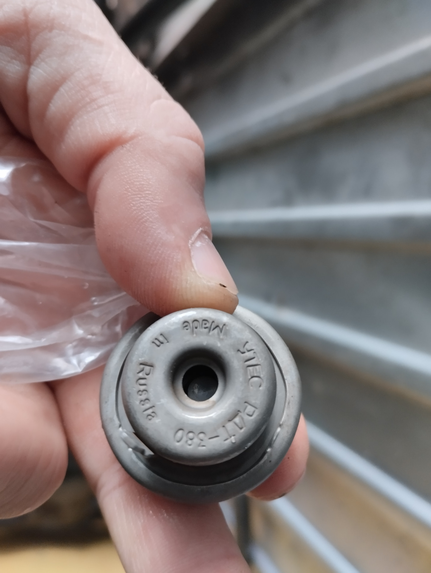 Плохо заводится на холодную — Lada Калина универсал, 1,5 л, 2008 года ...