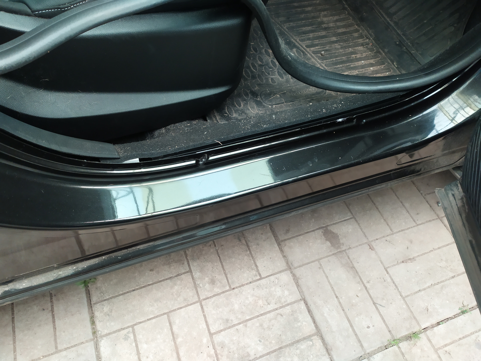 Накладки на порог — Renault Arkana, 1,6 л, 2020 года | тюнинг | DRIVE2