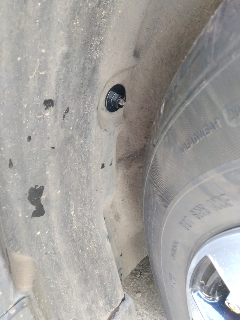 Пластиковая гайка для крепления подкрылка штатного. — Hyundai Solaris ...