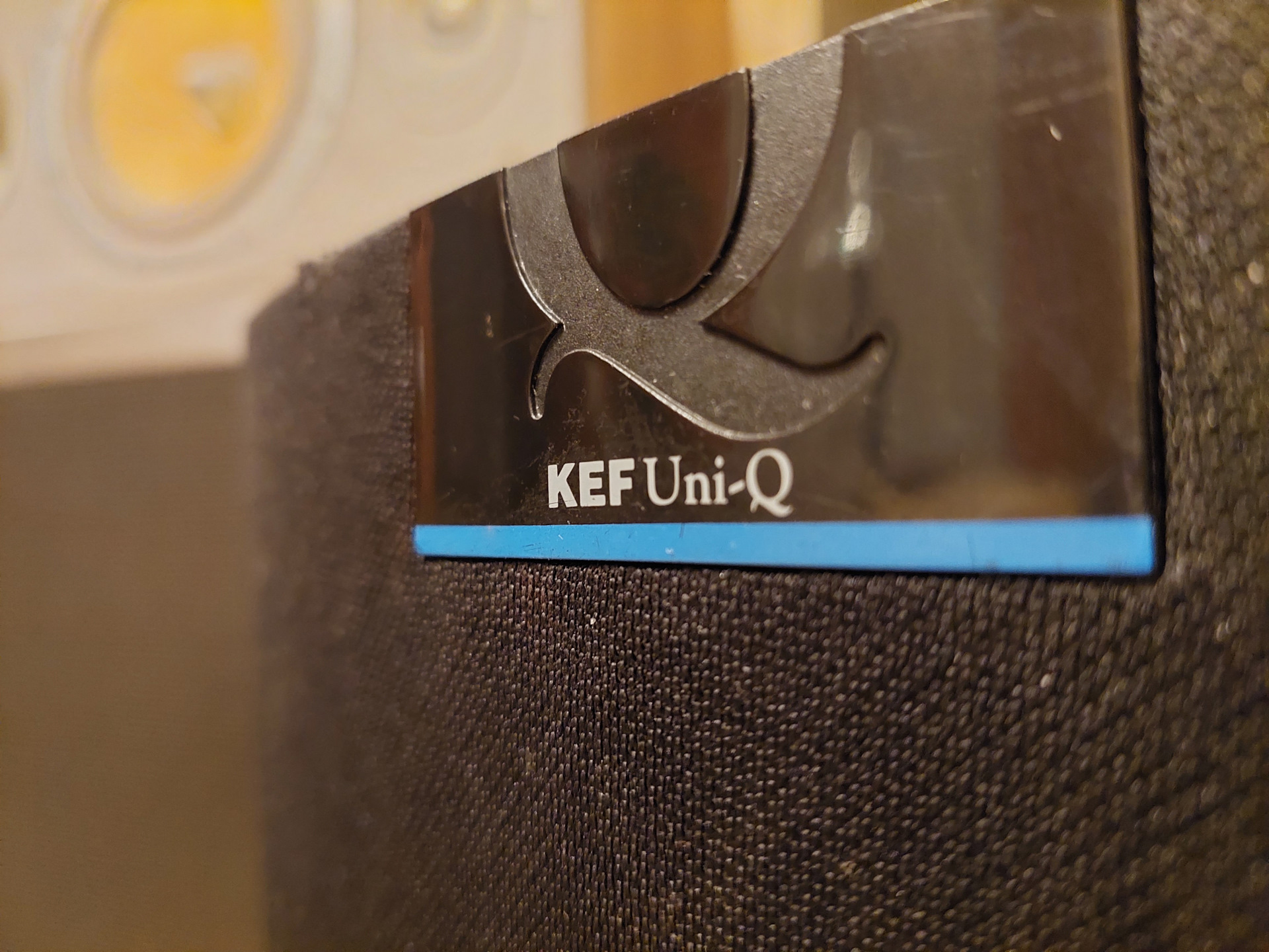 Kef best sale uni q50