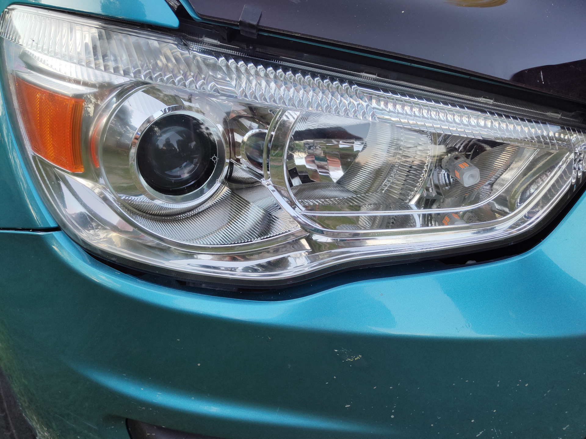 Полировка фар и лобового стекла пастой Menzerna — Mitsubishi ASX, 1,6 л ...