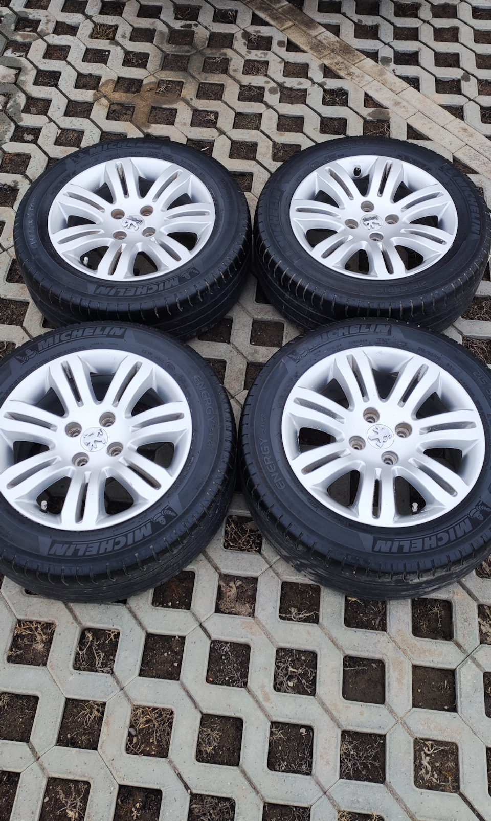 Диски в продаже.(продано) — Peugeot 408, 1,6 л., 2012 года | колёсные ...