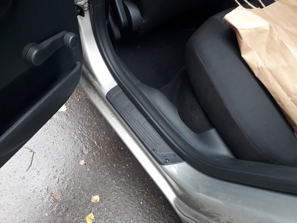 Как снять лючок бензобака шкода йети - 85 фото