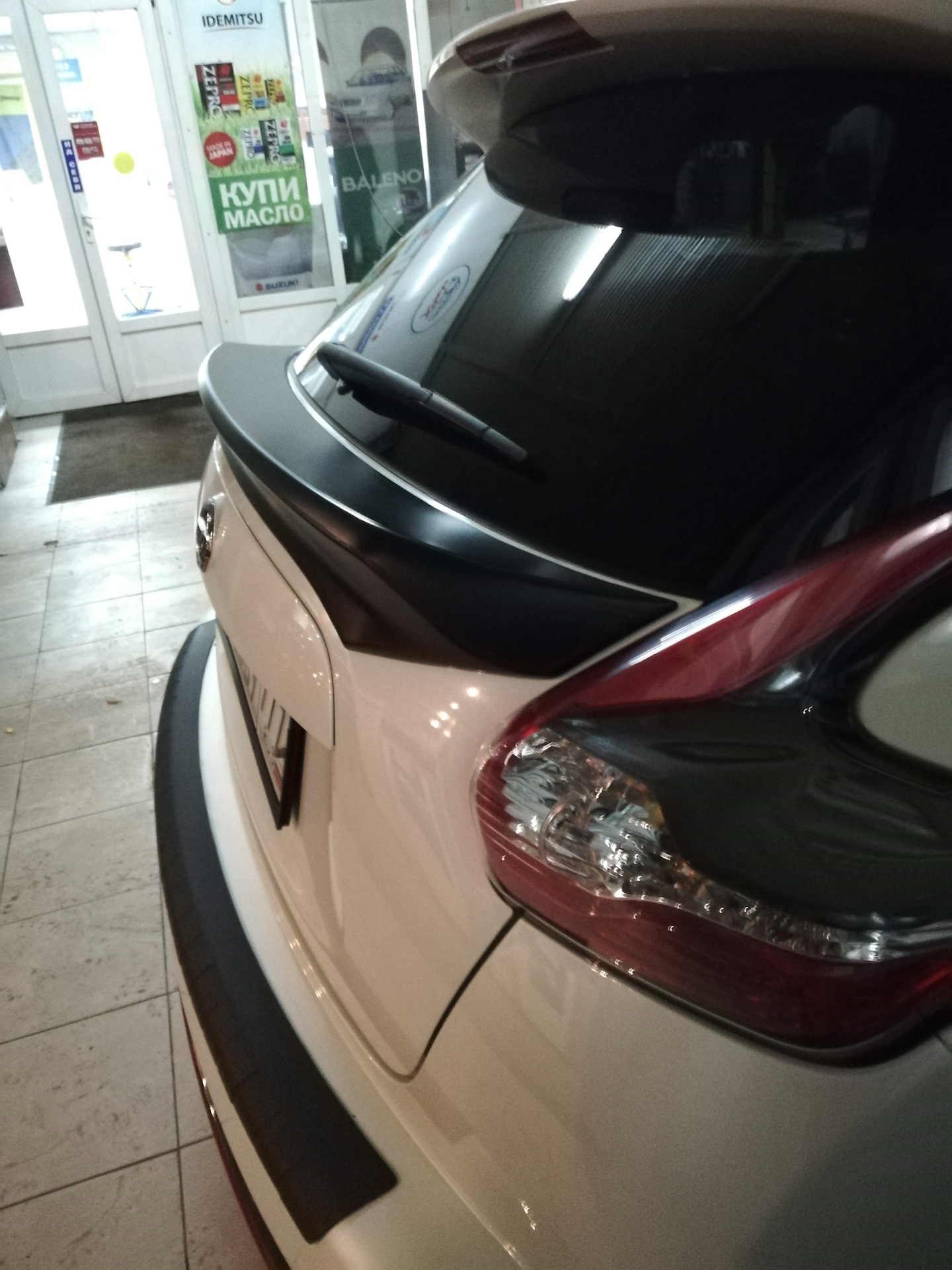 Спойлер Nissan Juke