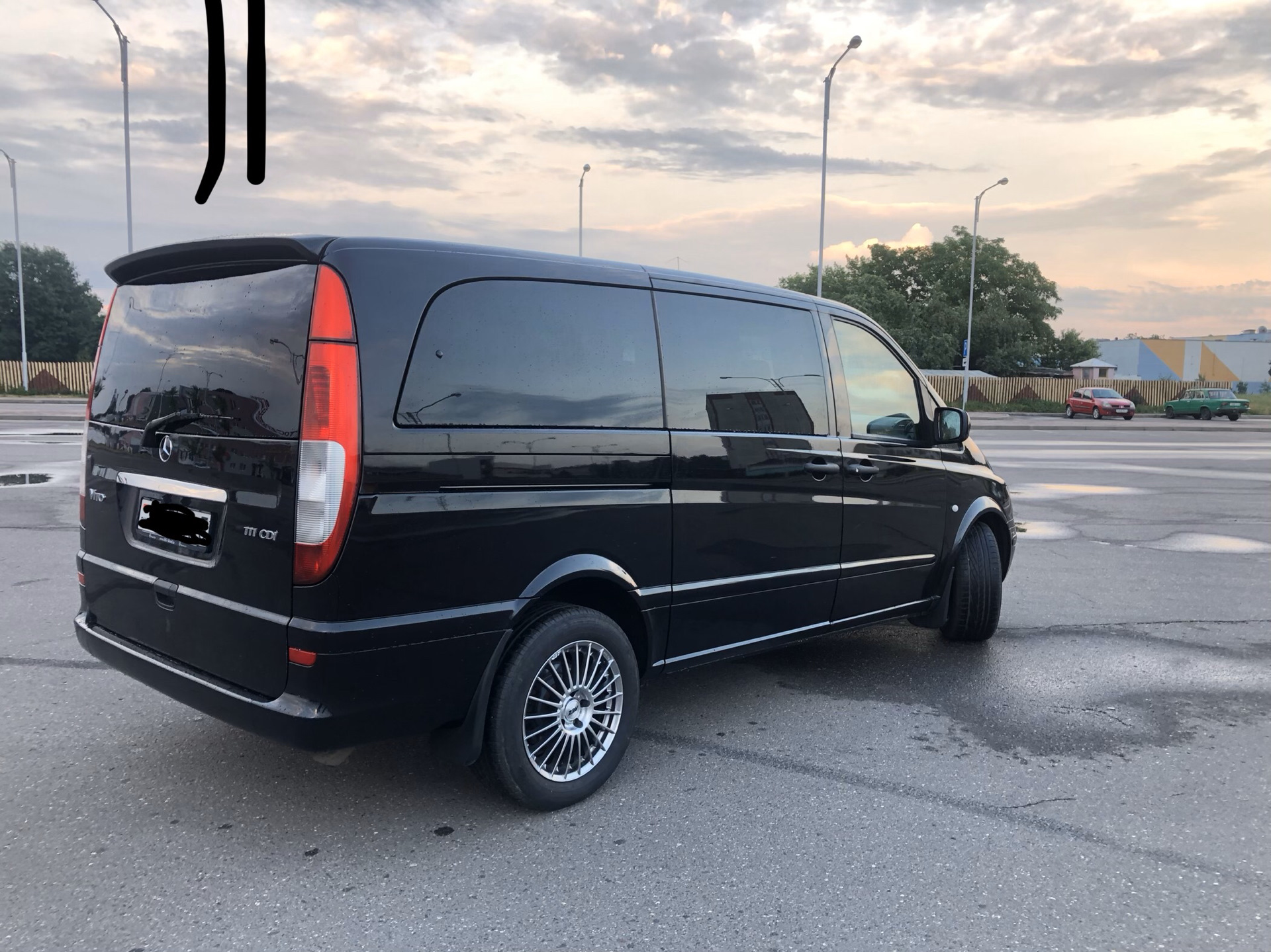 Мерседес вито 2006. Мерседес Бенц Вито 111 CDI. Mercedes Vito 111. Mercedes Vito 111 CDI.