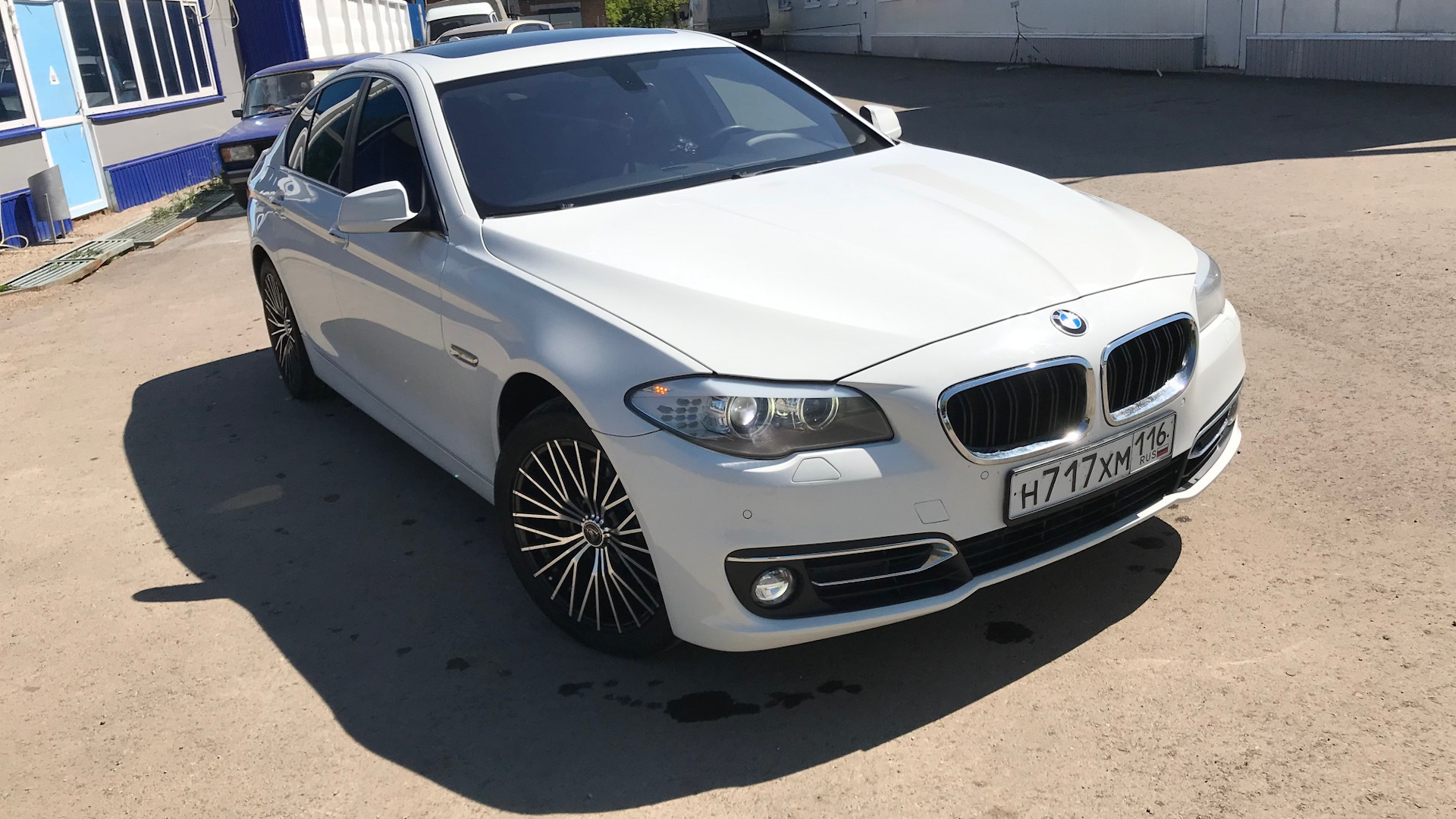 BMW 5 series (F10) 2.5 бензиновый 2011 | 523I на DRIVE2