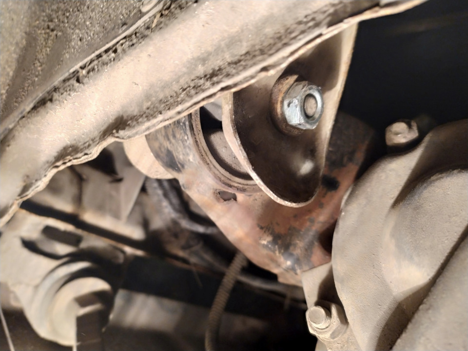 Избавился от стука при переключении передач — Lada 2115, 1,5 л, 2001 ...