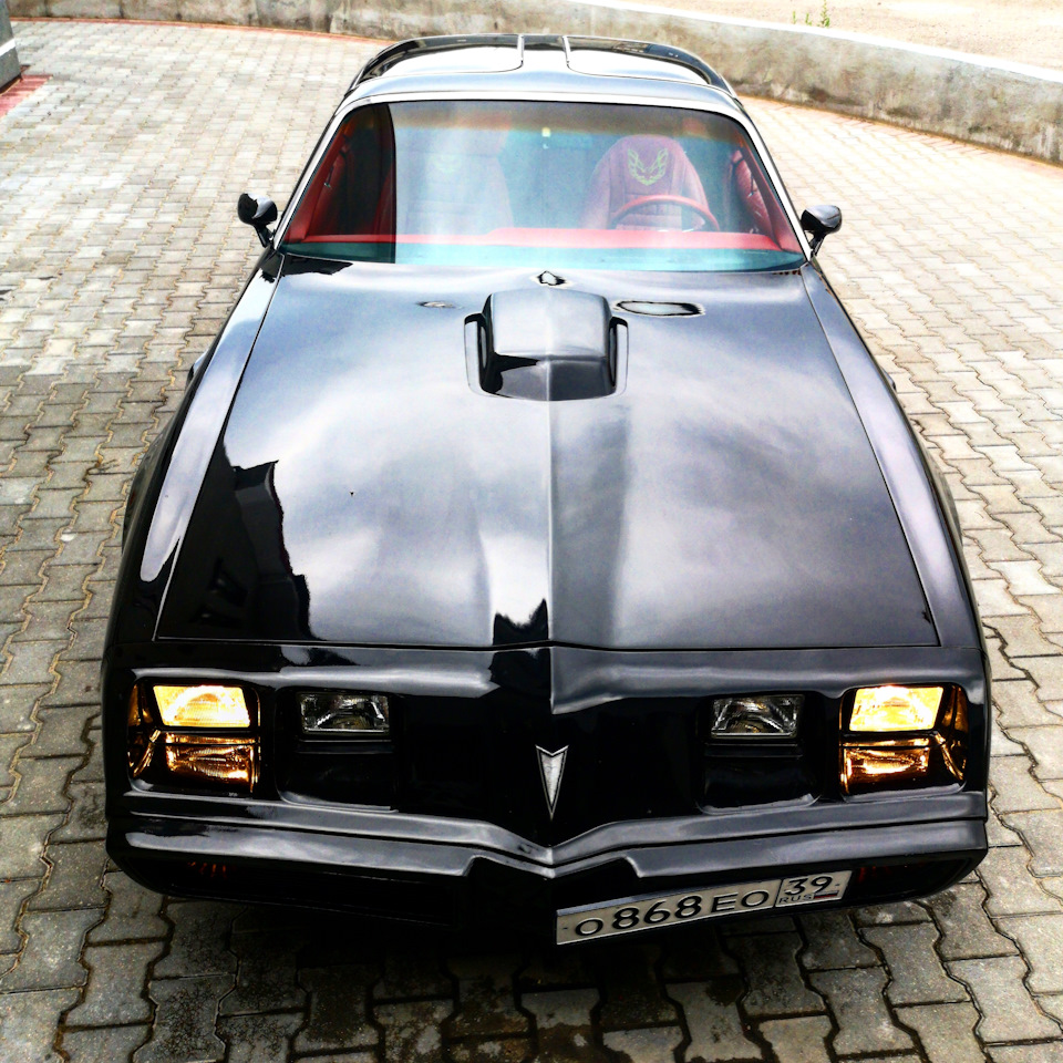 Nissan Phantom старый авто