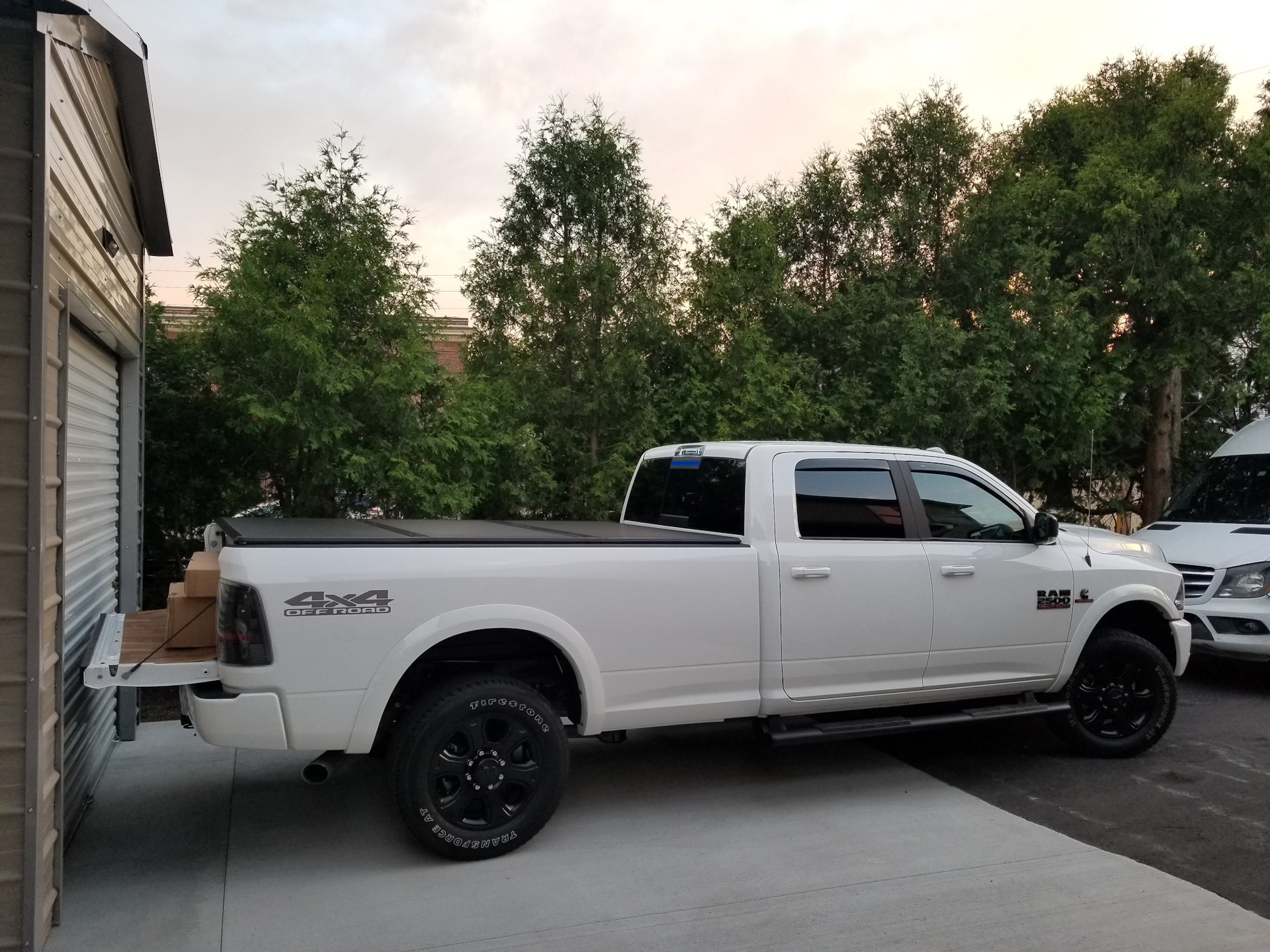 Jac t6 пикап. вис 4х4 23460. Nissan frontier. пикап такси. Vw amarok.