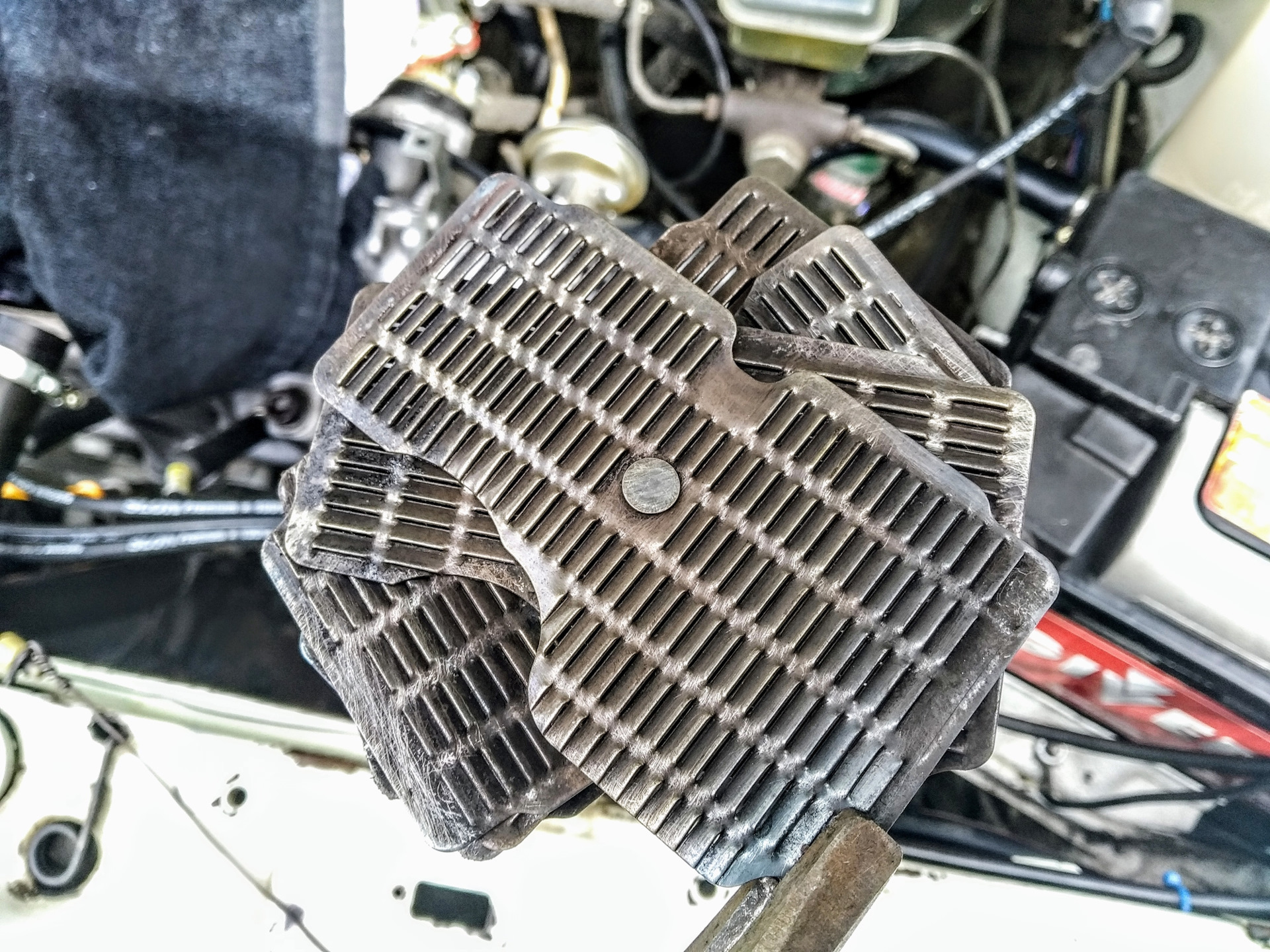 Чиска сетки картерных газов, крышки клапанов — Lada 2109, 1,5 л, 1998 ...