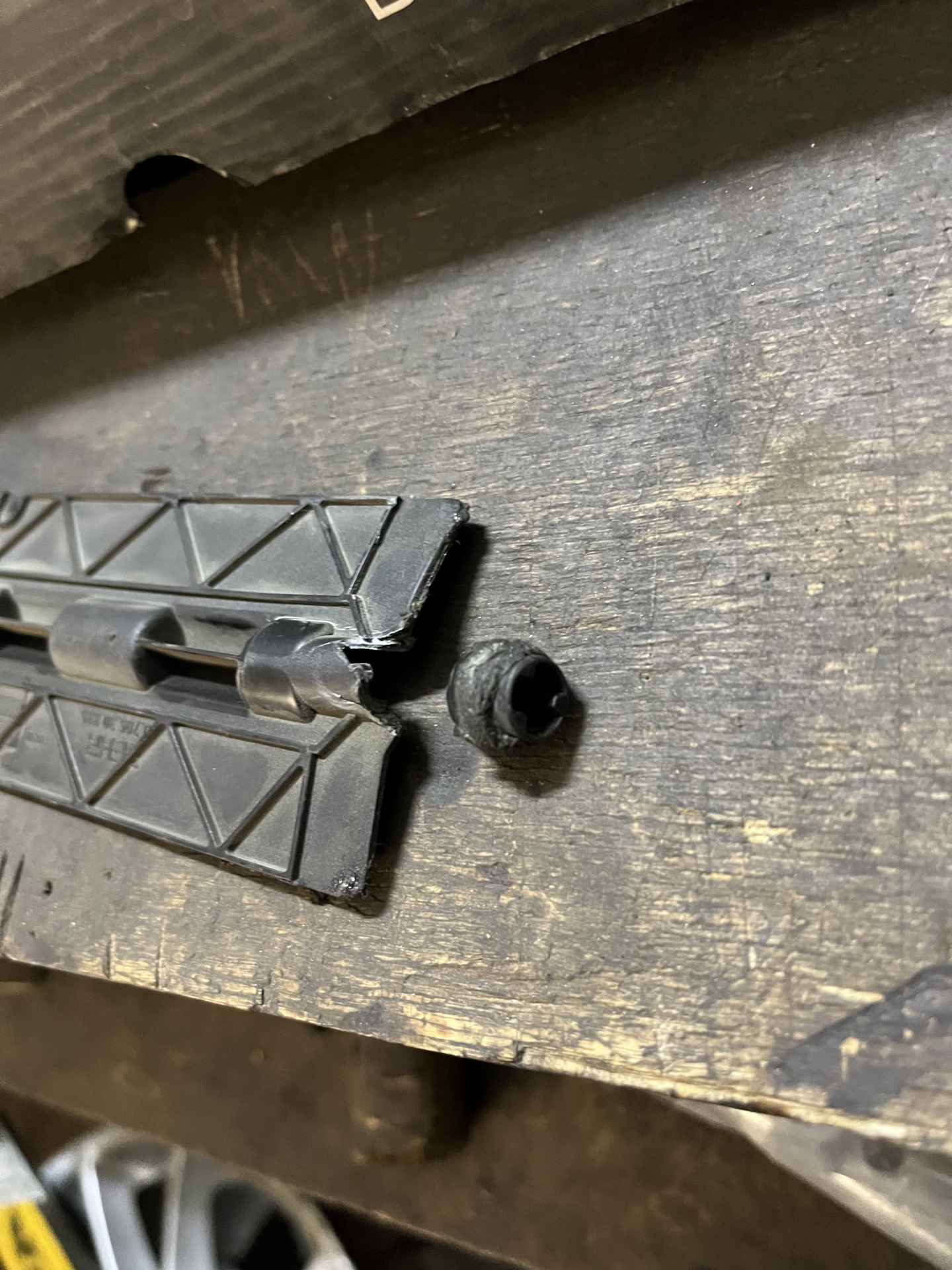 3.Не закрывается заслонка обдува на лицо. Глаза боятся, руки делают ...