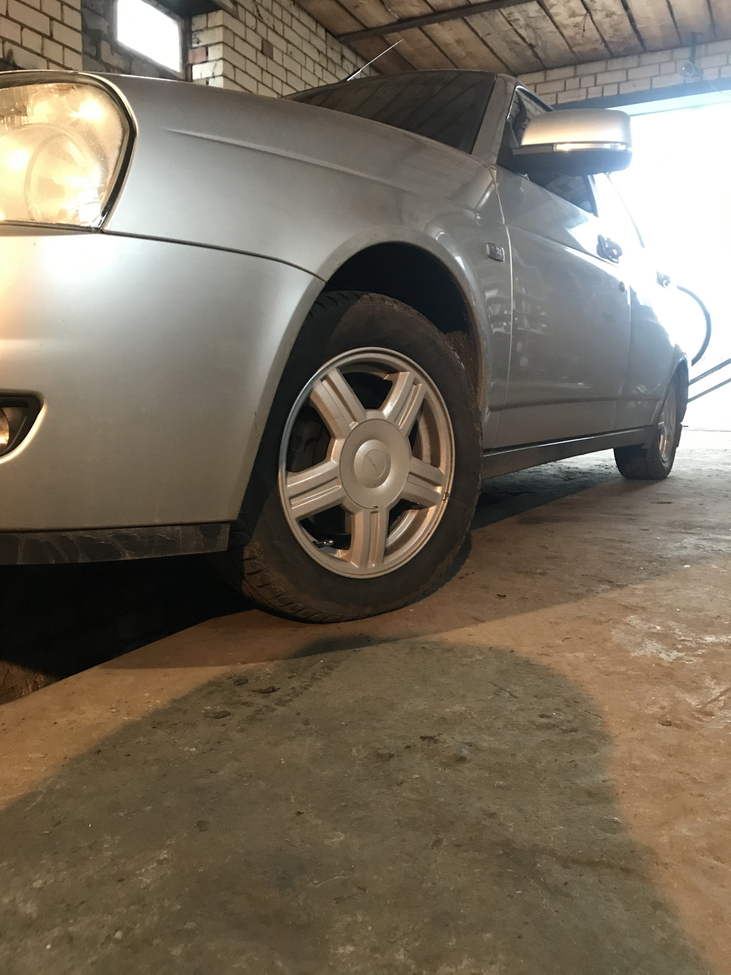 Переобулся на Торусы R14. — Lada Приора хэтчбек, 1,6 л, 2014 года ...