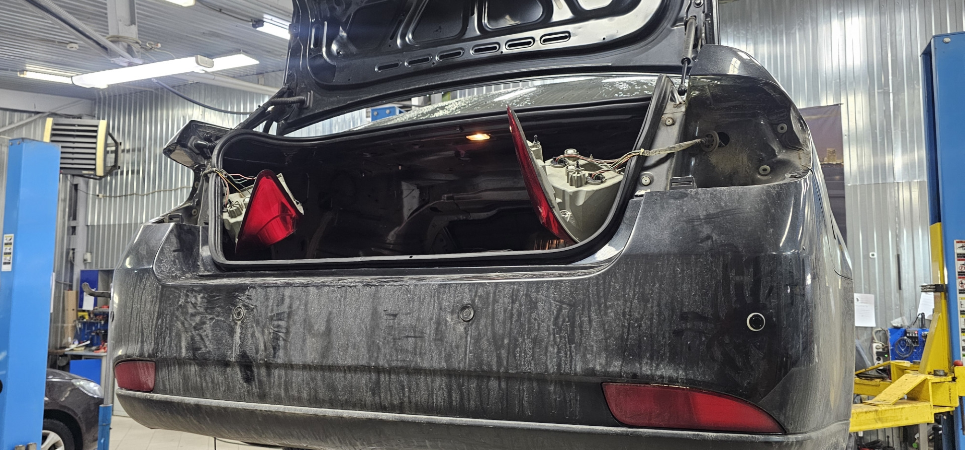 Установка датчиков парковки — Chevrolet Epica, 2 л, 2012 года | визит ...