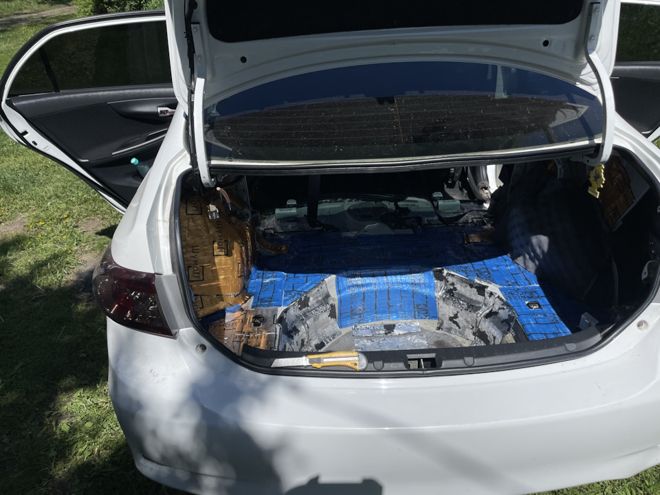 Шумо изоляция задних арок — Toyota Corolla (140/150), 1,6 л, 2011 года ...