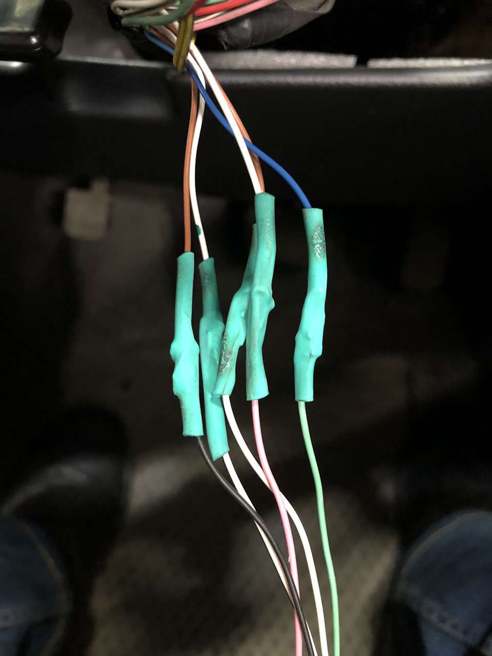 Скрепил так — Toyota Wish (AE20)