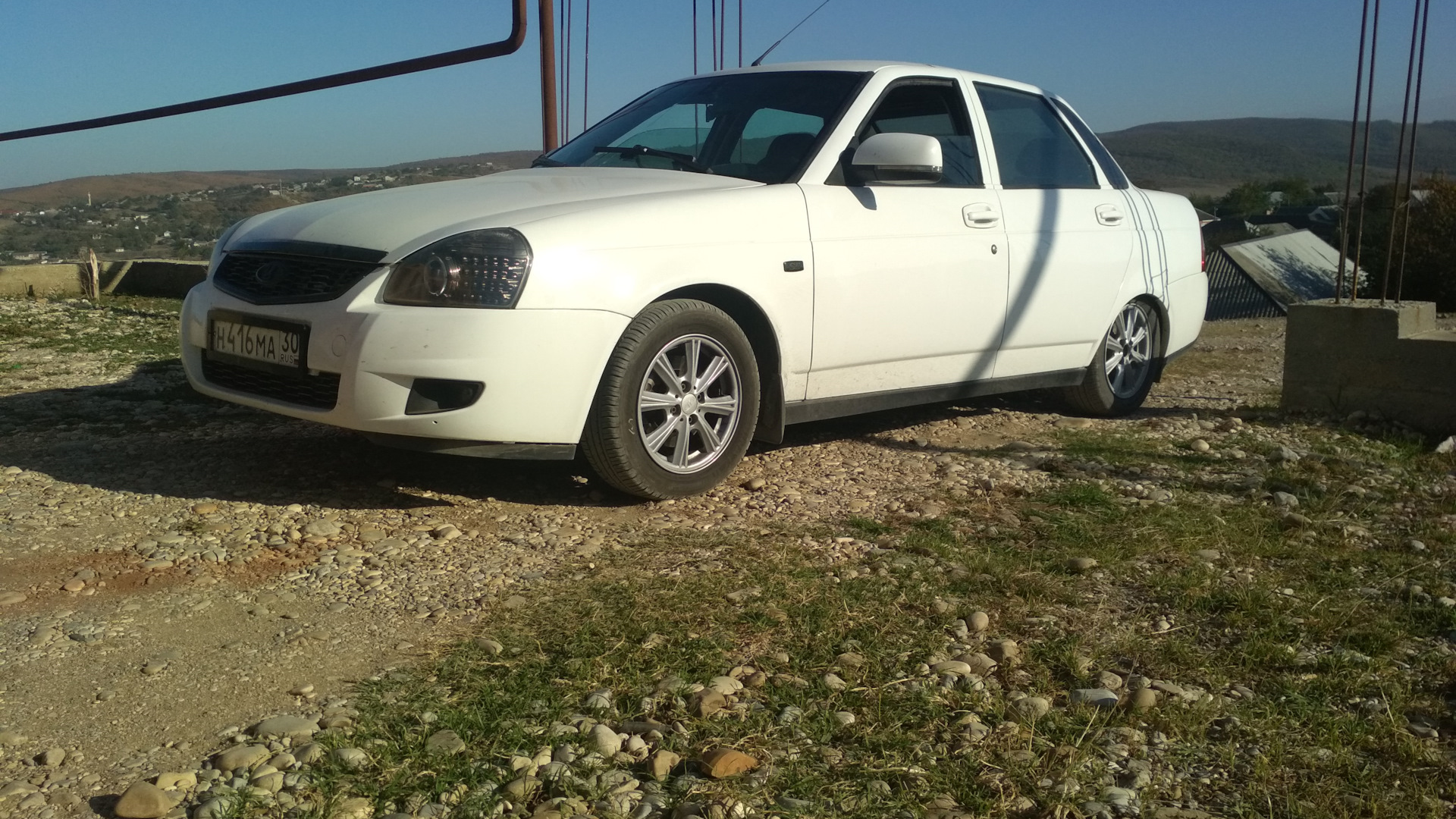 Lada Приора седан 1.6 бензиновый 2012 | Белая Фурия) на DRIVE2