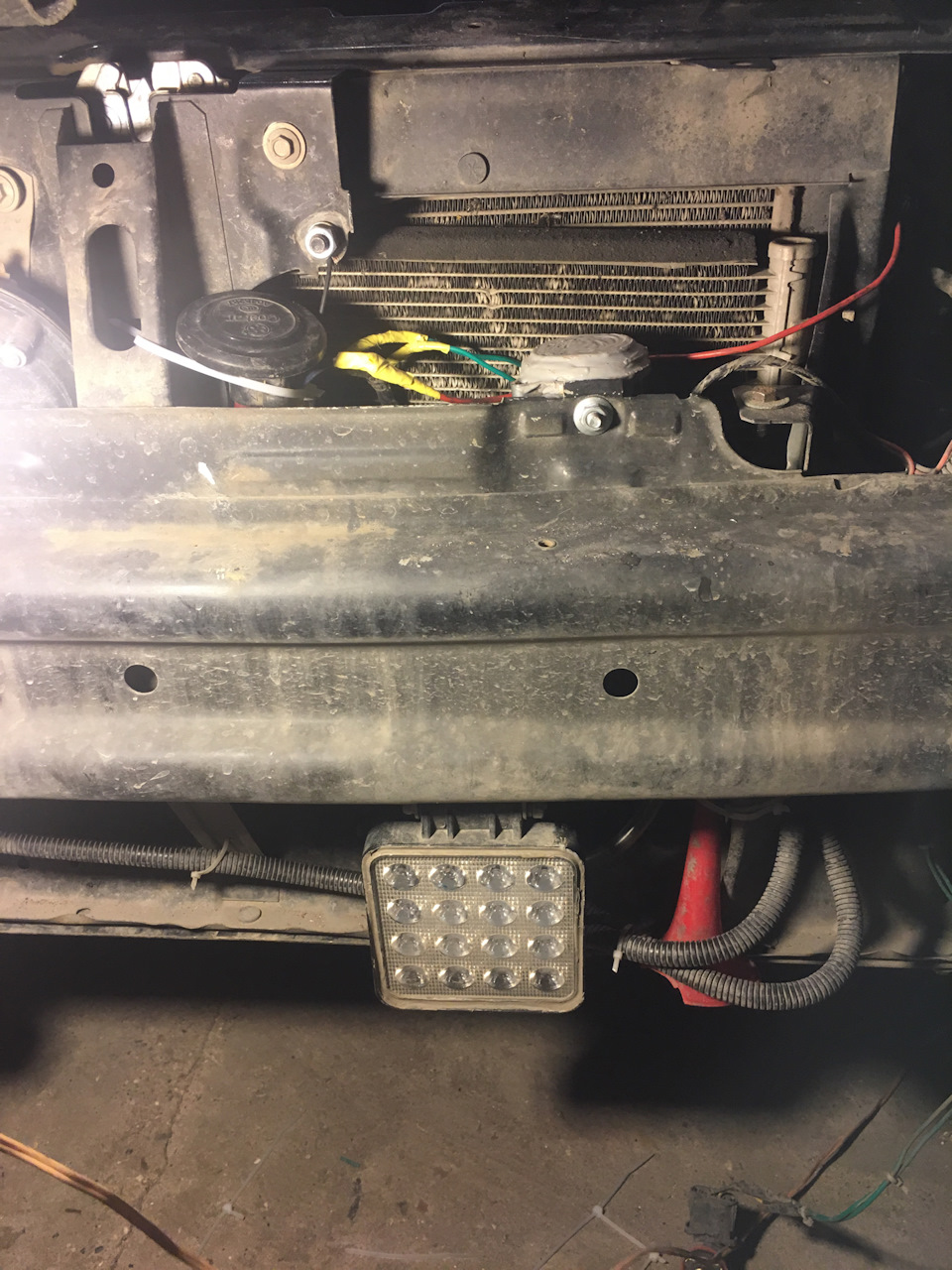 Установка воздушного сигнала — LADA Приора Купе, 1,6 л., 2011 года ...