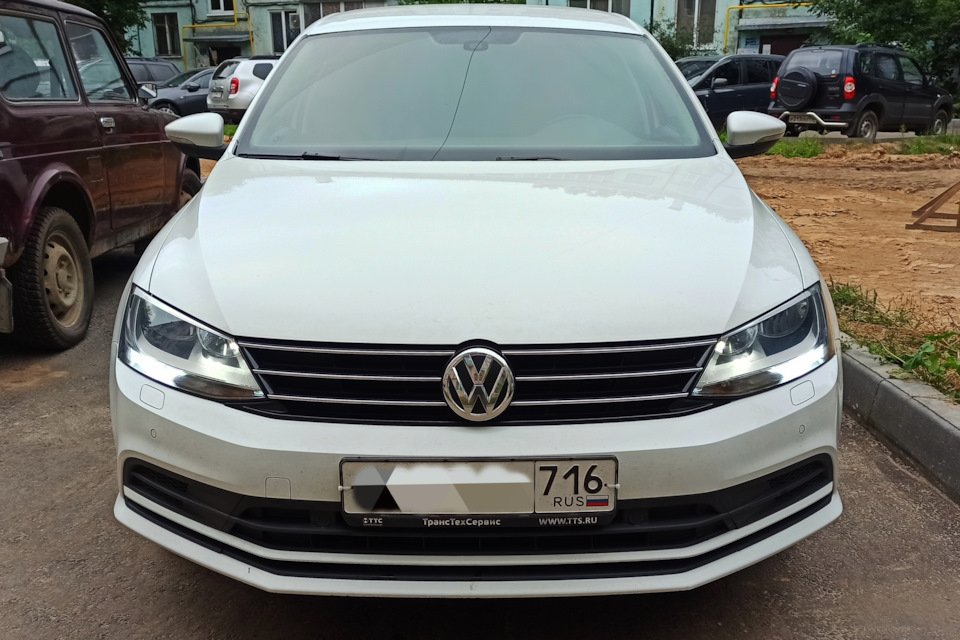 Лампа дхо jetta 6