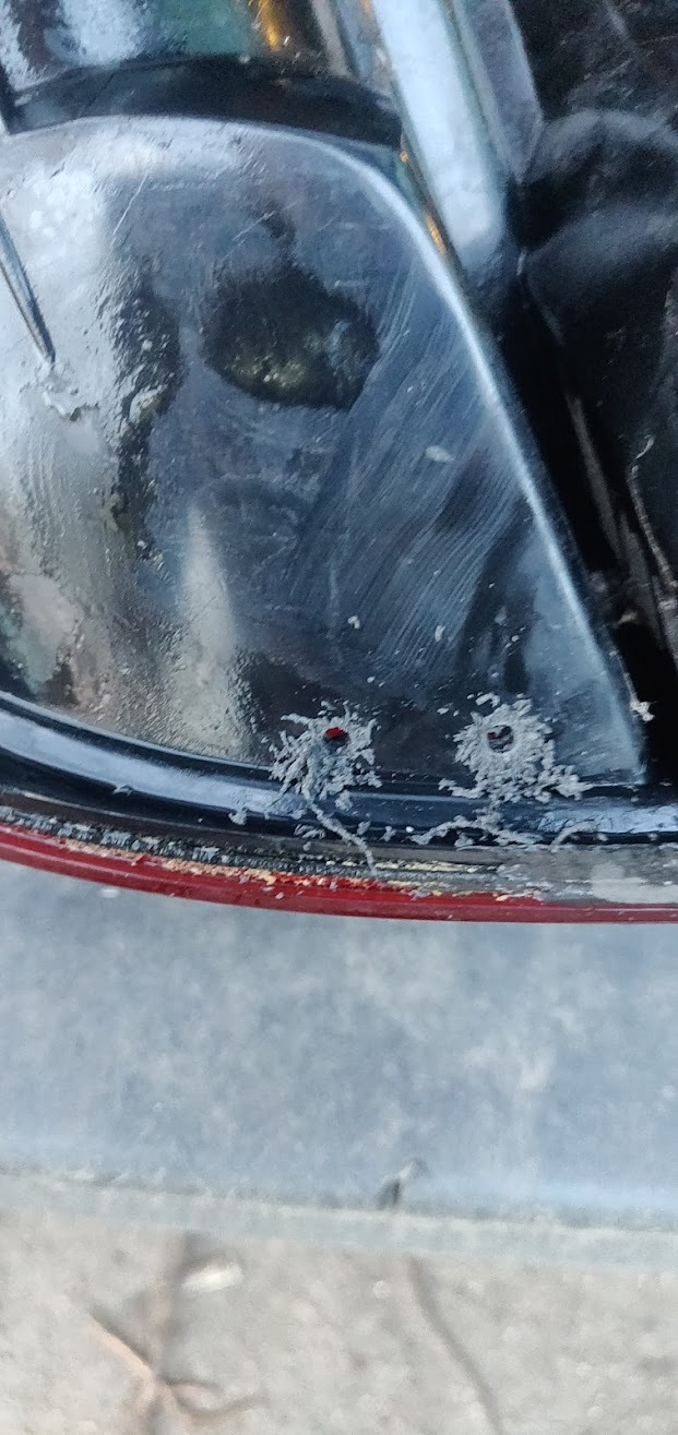 Устранение протечки в задний фонарь — Ford Fusion, 1,6 л., 2008 года ...