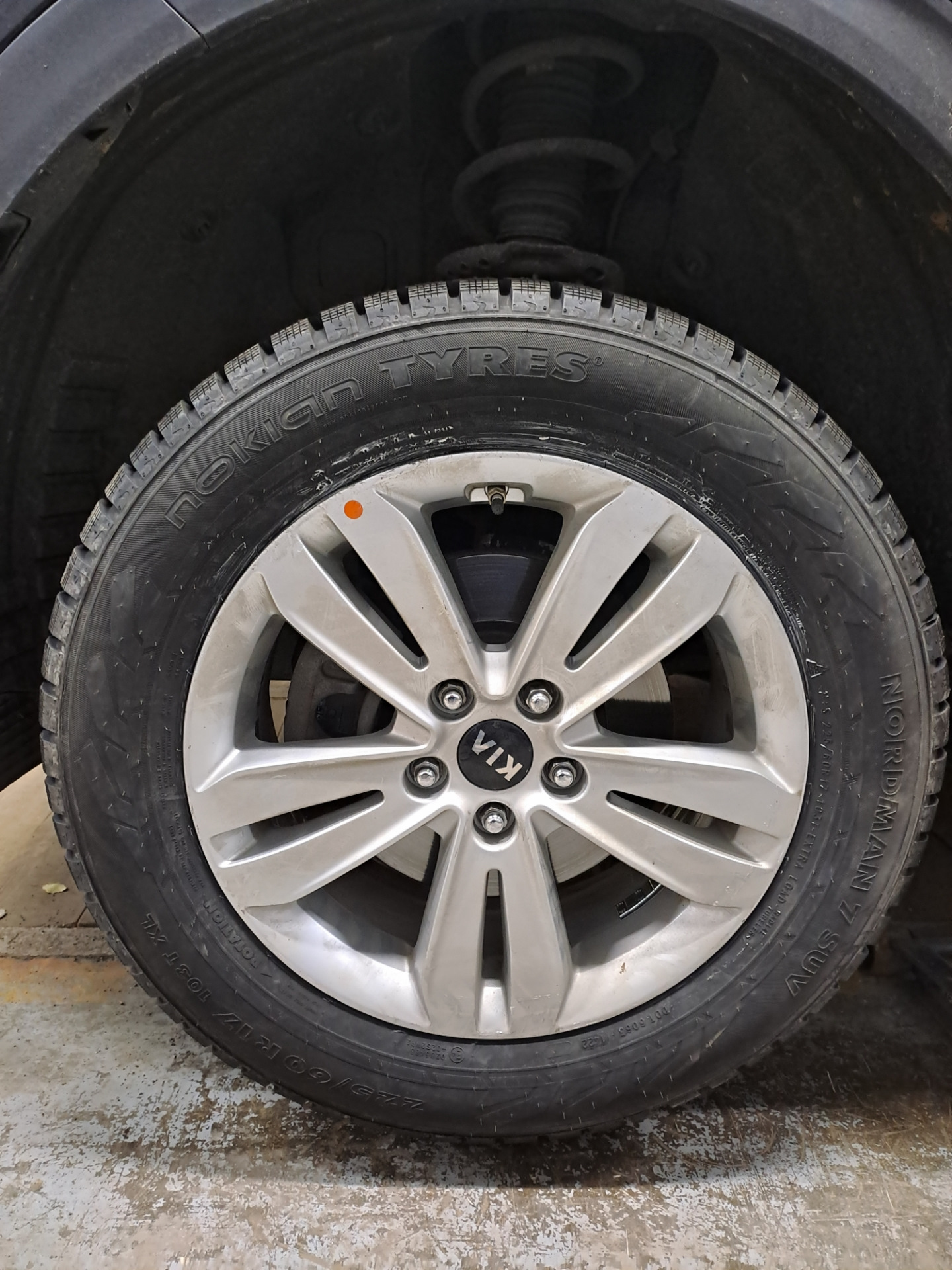 Nokian Tyres Nordman 7 SUV 225/60 R17 103T — KIA Sportage (4G), 2 л, 2017  года | шины | DRIVE2