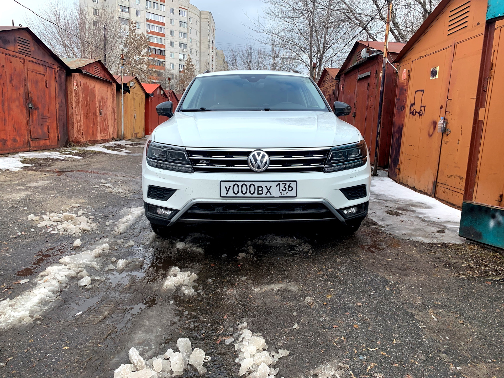 Магнитные силиконовые рамки MagnetNumber — Volkswagen Tiguan (2G), 2 л,  2020 года | аксессуары | DRIVE2