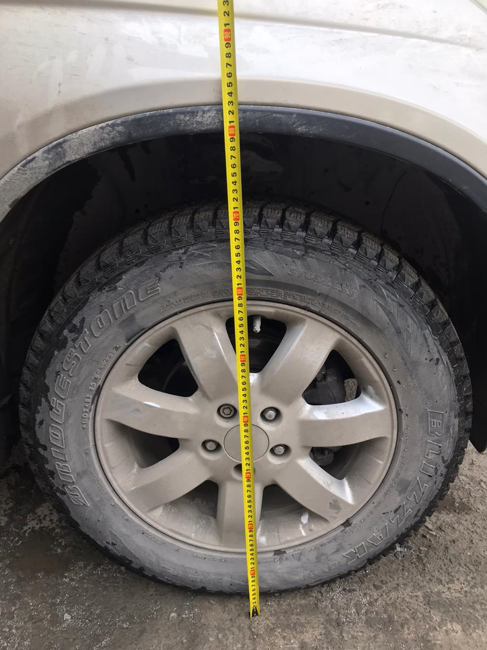 19. Tył: załóż podkładkę 40 mm na górne mocowanie amortyzatora; upewnij się, że przylega całym obwodem. — Honda CR‑V III (RE)