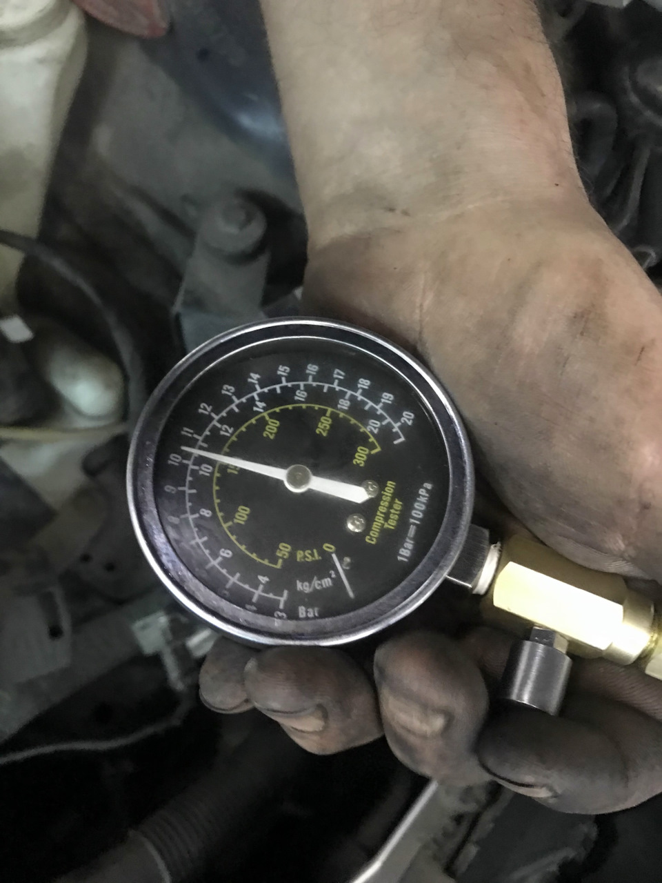 Диагностика двигателя-замер компрессии и осмотр эндоскопом — BMW 5 ...