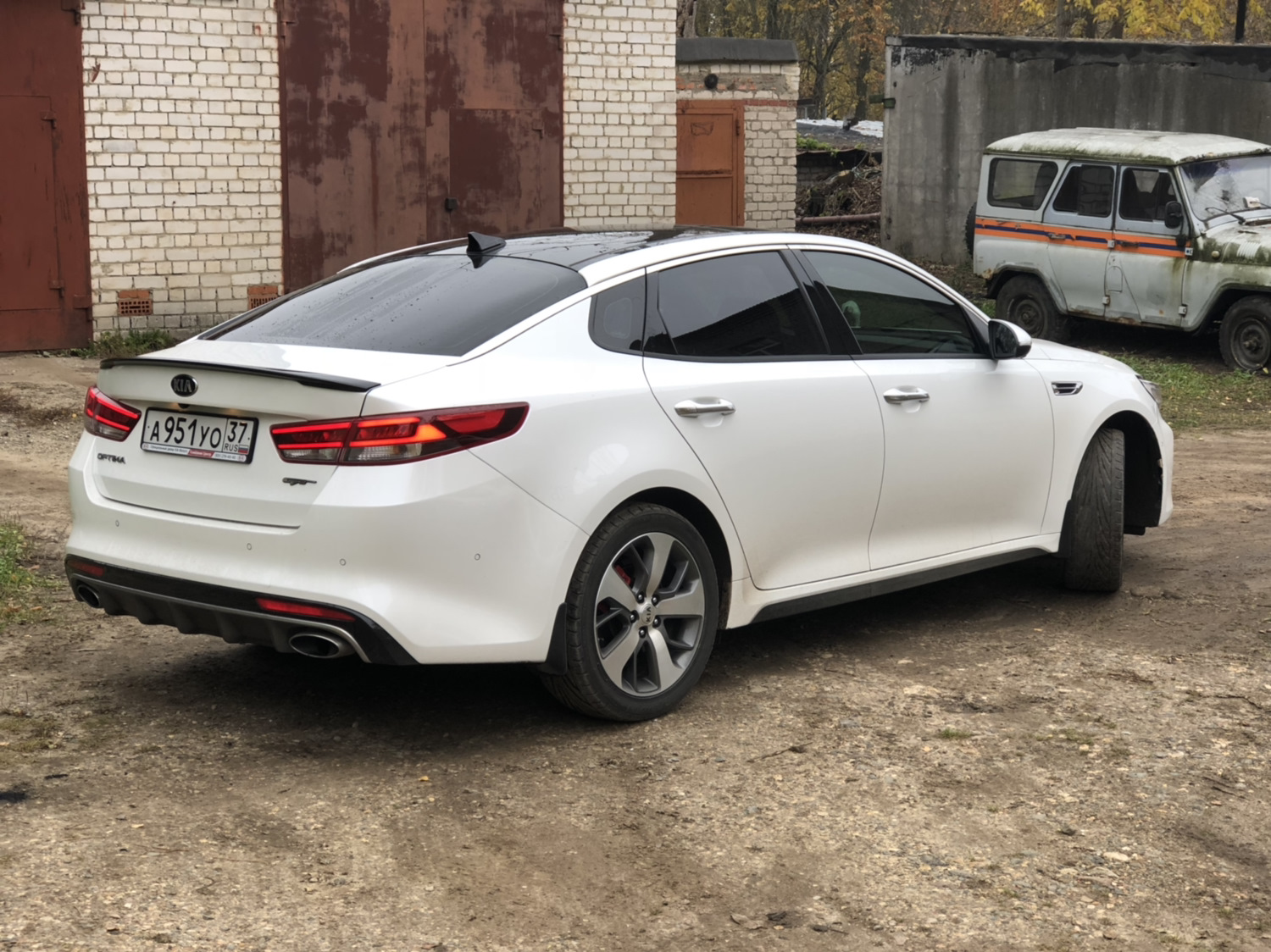 Kia Optima 4 спойлер