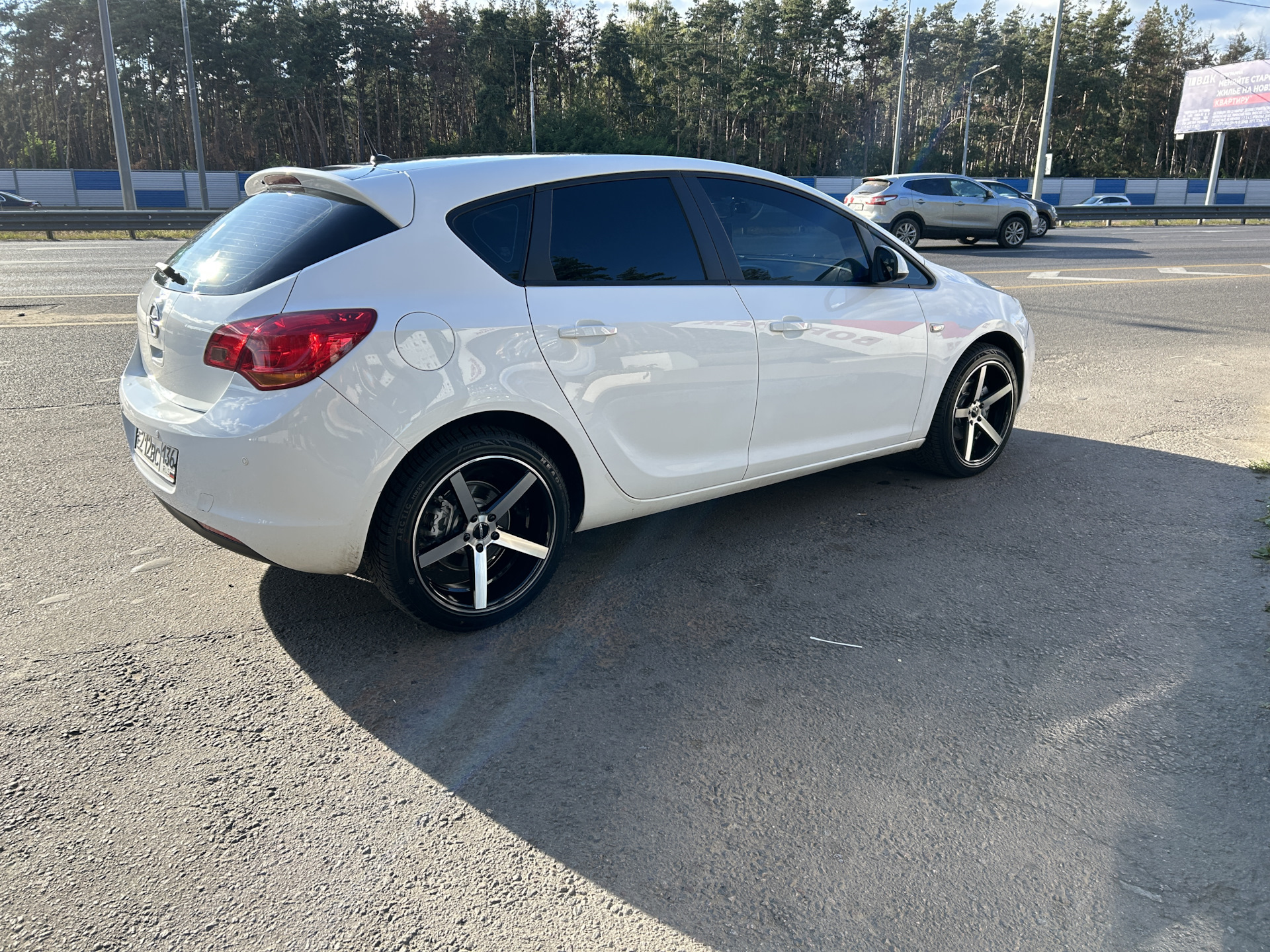 Занижение Опель астра J — Opel Astra J, 1,6 л, 2011 года | колёсные ...