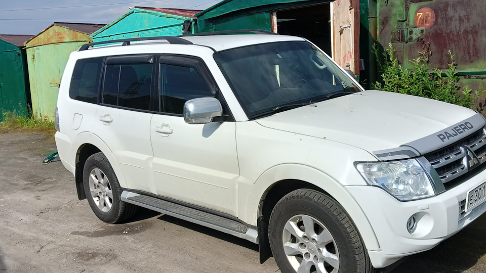 Mitsubishi Pajero Беляш 3.0
