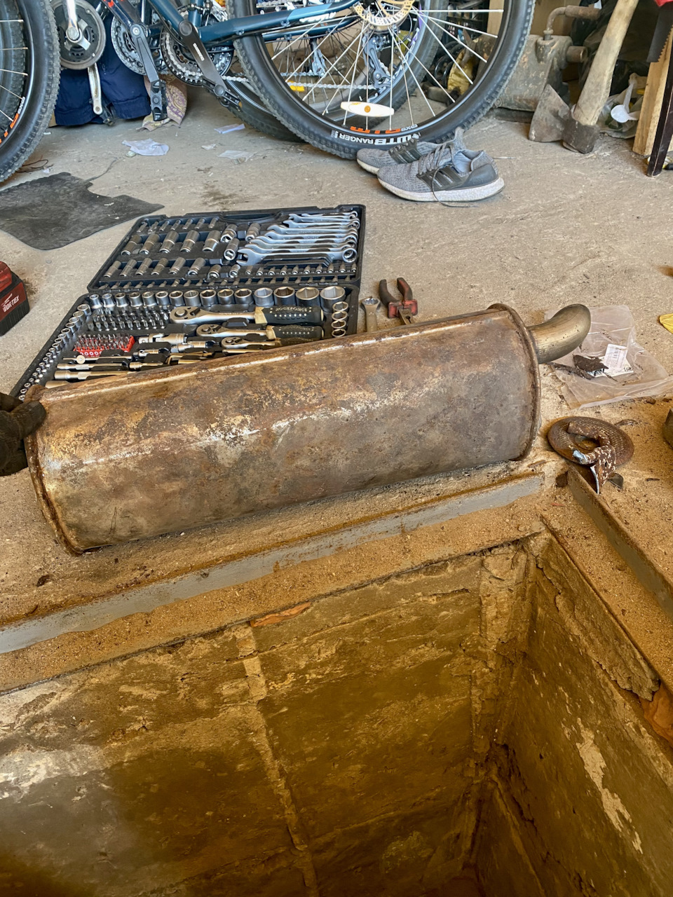 банка от гольфа — Volkswagen Polo Sedan