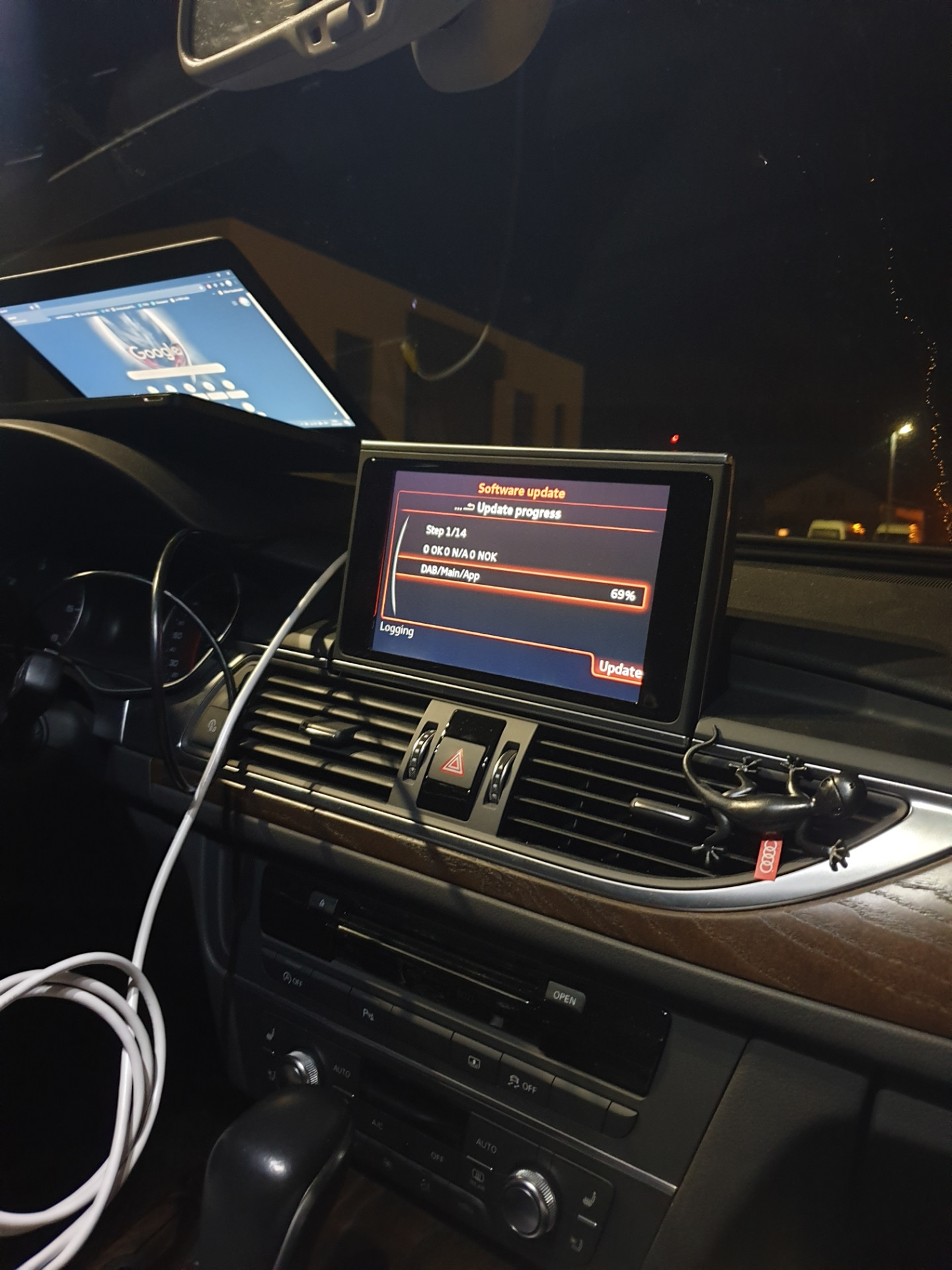 Обновление софта и активация AndroidAuto и CarPlay — Audi A6 (C7), 3 л