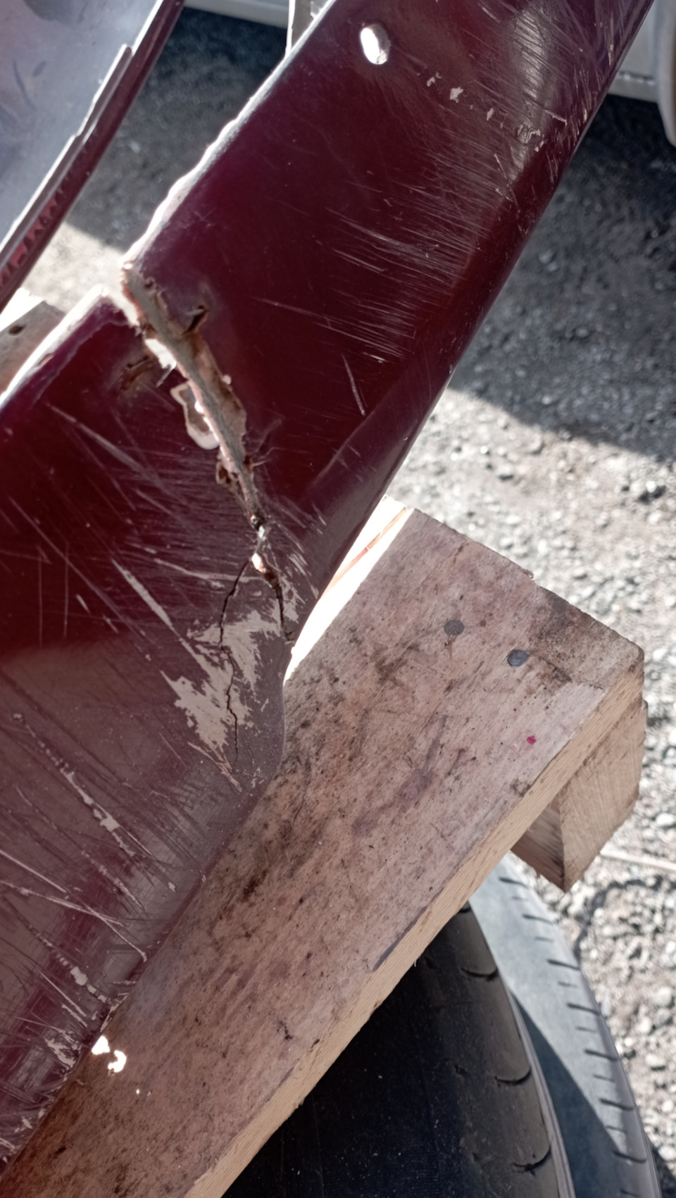 В некоторых местах ремонта толщина шпатлёвки достигала 5 мм. — Peugeot 206 CC