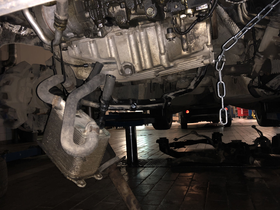 Шумовиброизоляция капота — Toyota Land Cruiser Prado 150-series, 4 л ...