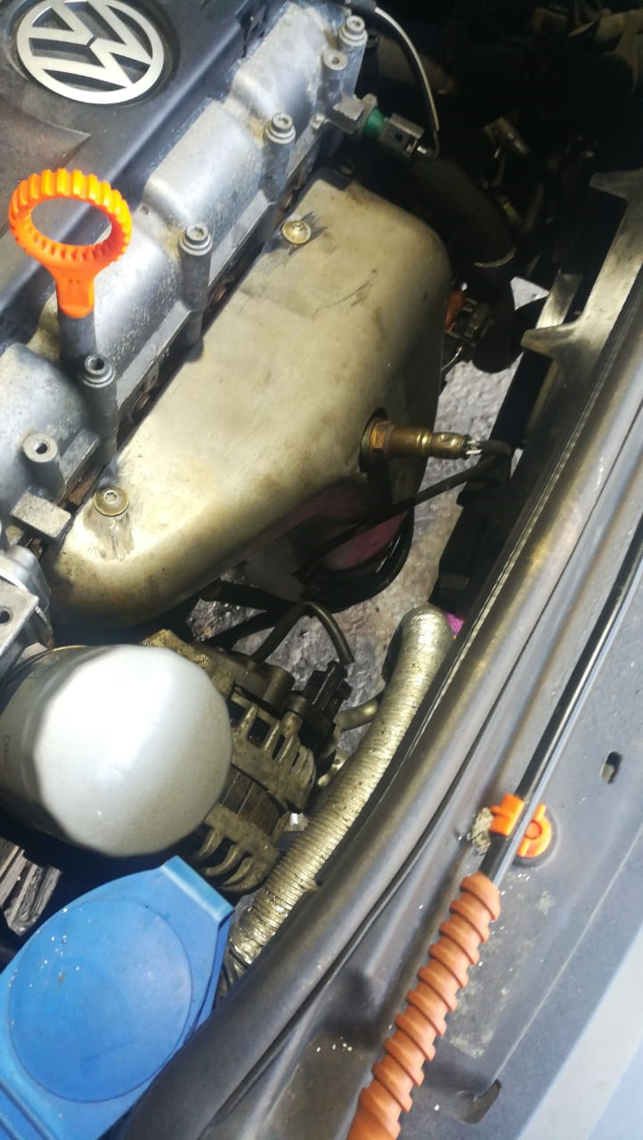 Трещина в выпускном коллекторе, CFNA 1,6 — Volkswagen Polo Sedan, 1,6 л ...