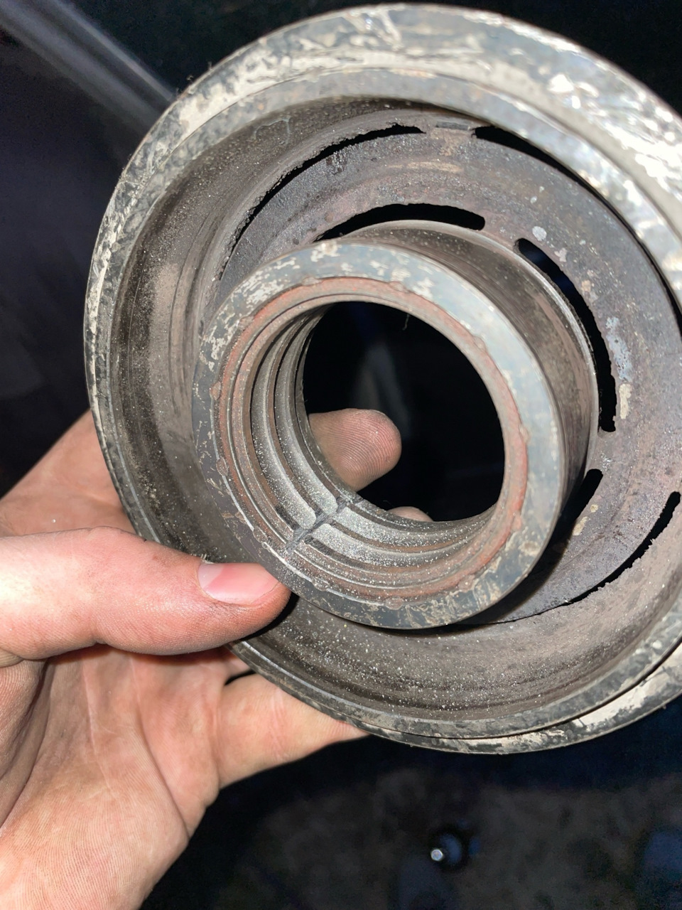 Как достать обойму подшипника? — Lada Приора хэтчбек, 1,6 л, 2011 года ...