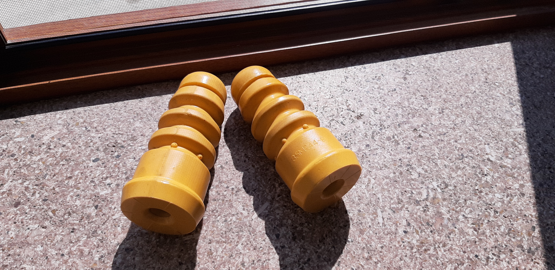 2008 Audi a4 b8 Замена отбойников задних амортизаторов — Audi A4 (B8 ...