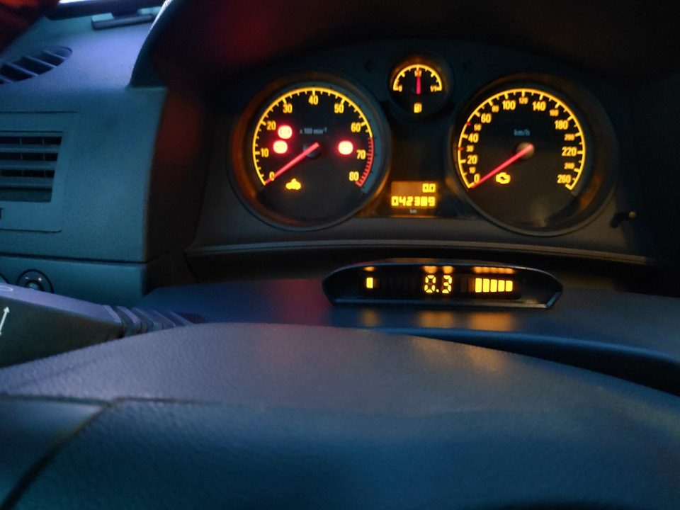 Замена парктроников — Opel Astra H, 1,6 л, 2013 года | аксессуары | DRIVE2