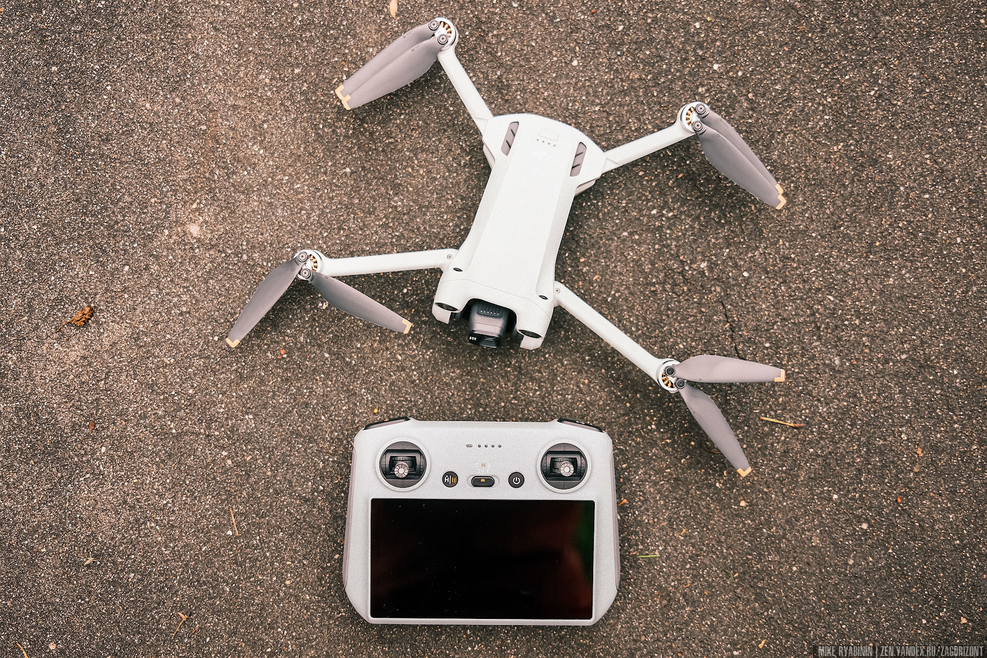 Карта памяти для дрона dji mini 3 pro
