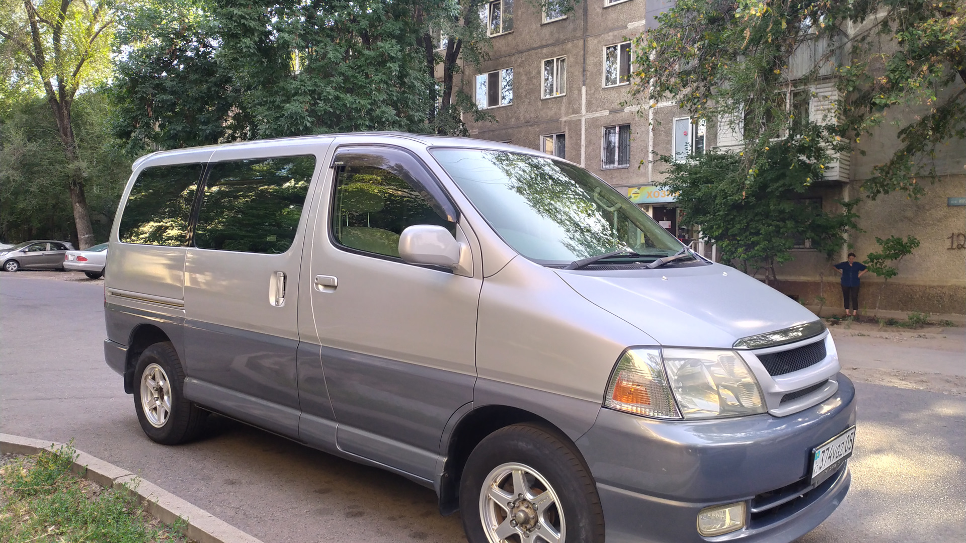 Тойота Гранвия. Toyota Granvia/Grand Hiace. Grand Hiace 3.4 салон. Тойота Хайс Гранвия 98 года фото.