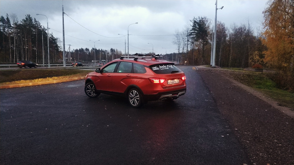 Lada Vesta SW Cross chromium