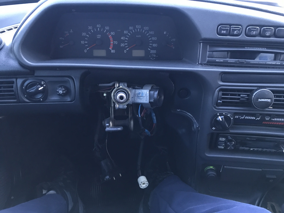 Замена подшипника рулевого вала — Lada 2114, 1,5 л, 2005 года ...