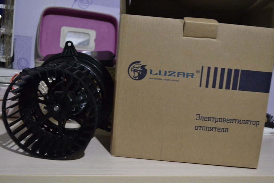 Вентилятор печки — Ford Fiesta (Mk V), 1,4 л, 2007 года | запчасти | DRIVE2