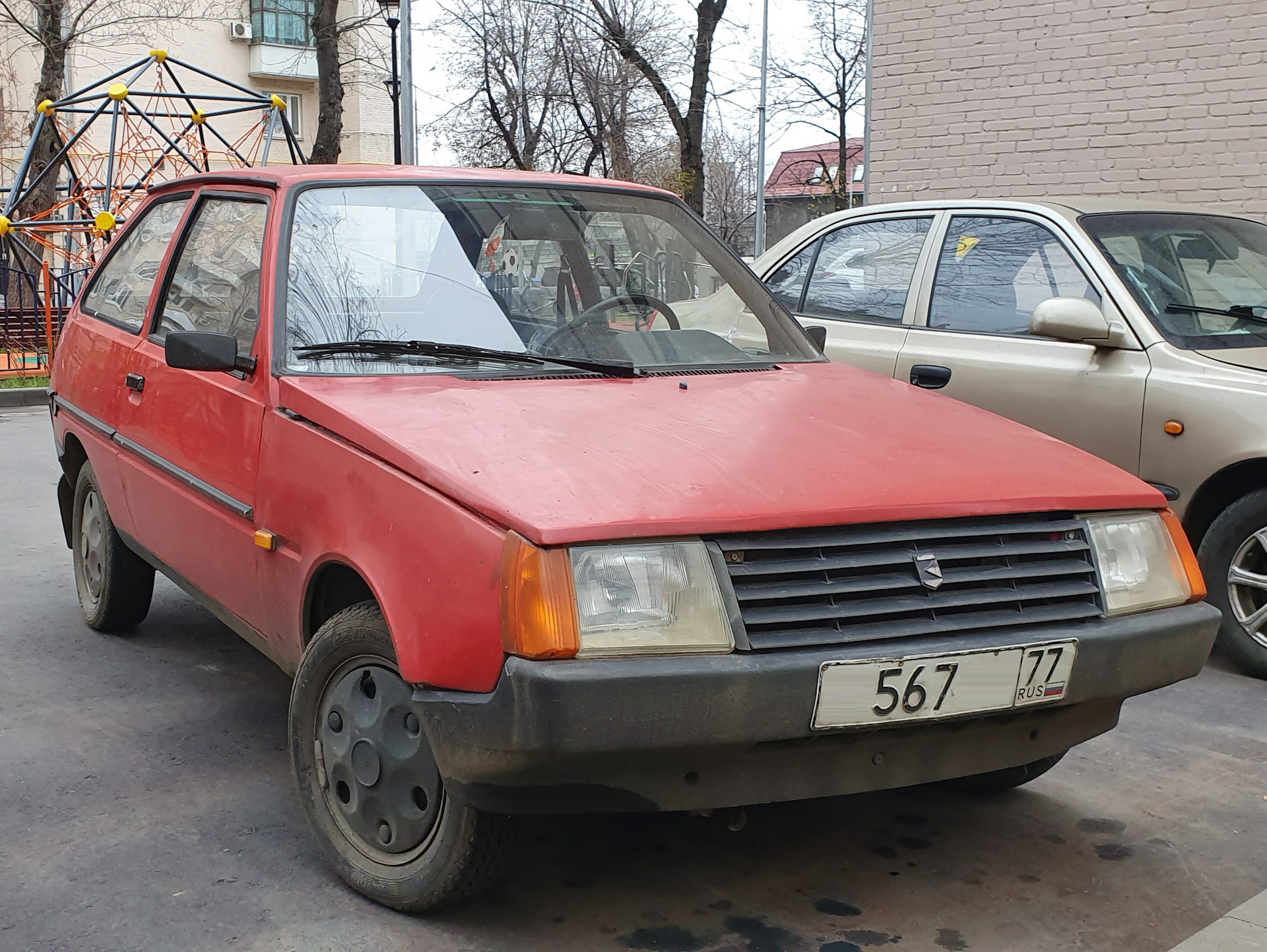 Таврия центр. ЗАЗ-1102 «Таврия». ЗАЗ-1102 Таврия 1987. ЗАЗ 1102 Таврия седан. ЗАЗ 1102 Таврия кузов.