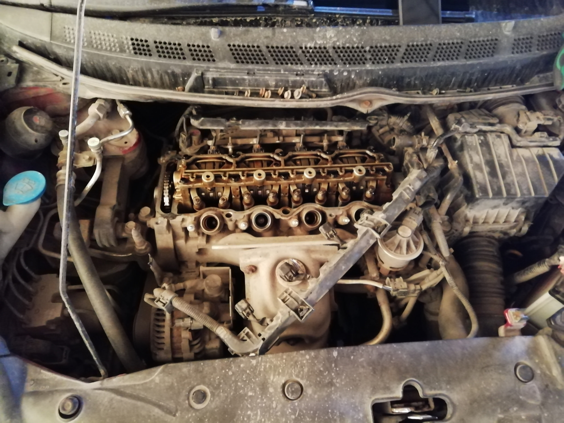 Регулировка клапанов — Honda Civic 4D (8G), 1,8 л, 2008 года | плановое ...