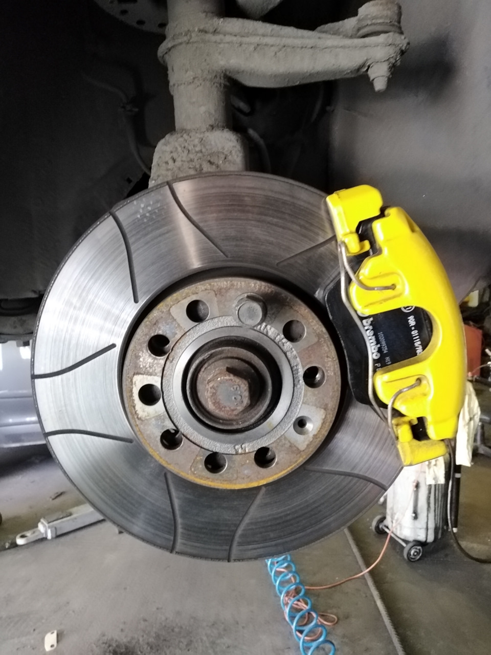 Фото в бортжурнале Audi A6 (C4)