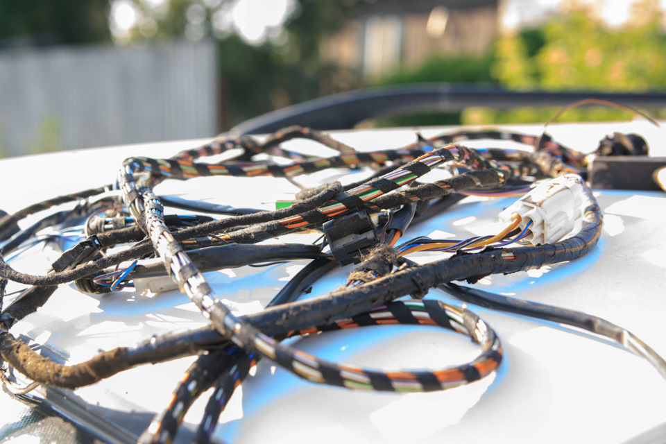 как снять щиток приборов или добраться до его разъема. — Ford Fiesta ...